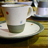 3色の水玉コーヒーカップ